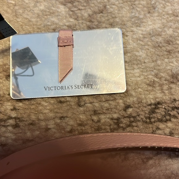 NWT VICTORIA’S SECRET TOP ZIP CROSSBODY BAG IN PINK - Picture 8 of 11